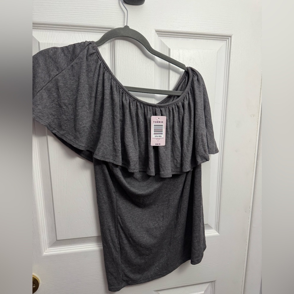 Torrid Charcoal One-Shoulder Ruffle‎ Top - Picture 2 of 3